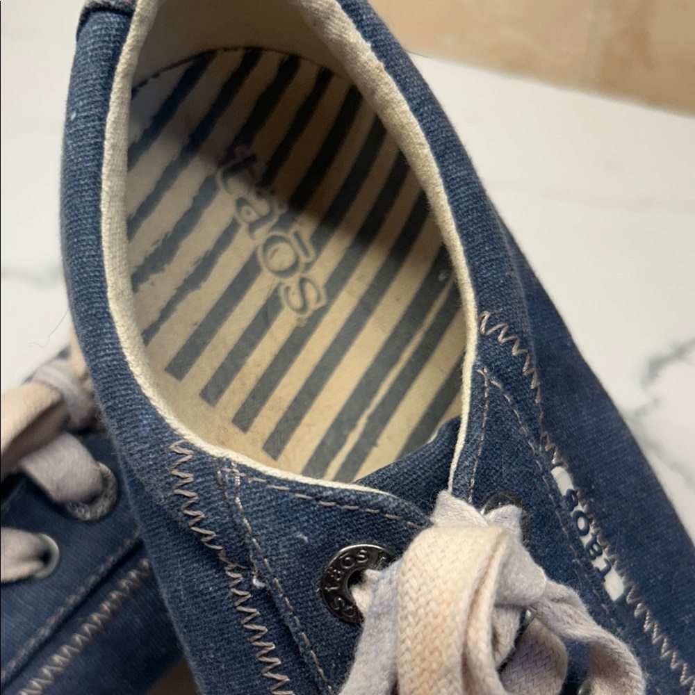 Taos Footwear Blue Sneakers - Picture 3 of 6